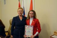 Светлана Денисова вручила благодарности активистам Молодежного парламента при Пермской городской думе.