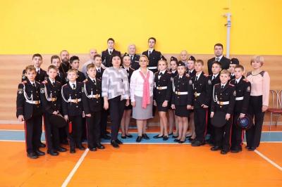 Светлана Денисова пожала руку кадетам Центра помощи детям, принявшим торжественную клятву