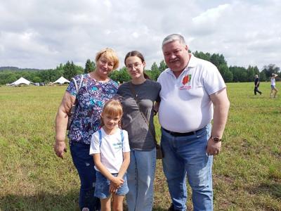 Светлана Денисова совместно с членами совета отцов приняли участие в юбилейном фестивале Отцов «Мастера семейного счастья».