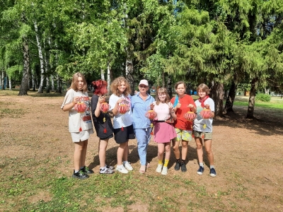 Дружественный визит Светланы Денисовой в детский загородный лагерь «Солнышко».